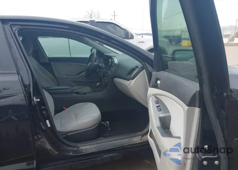 2013 Kia Optima Lx z USA, uszkodzony, nr VIN 5XXGM4A75DG138157